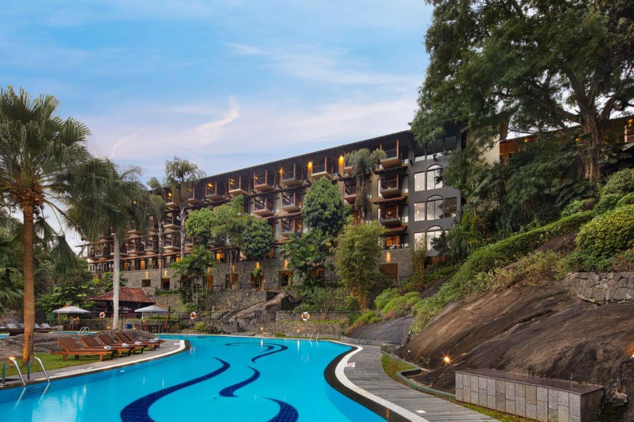 Earl'S Regency Hotel Kandy Eksteriør billede