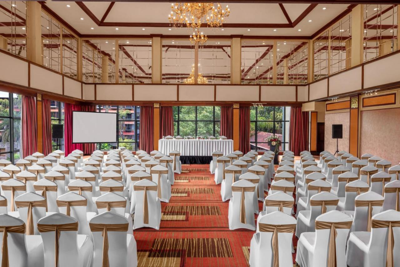 Earl'S Regency Hotel Kandy Eksteriør billede