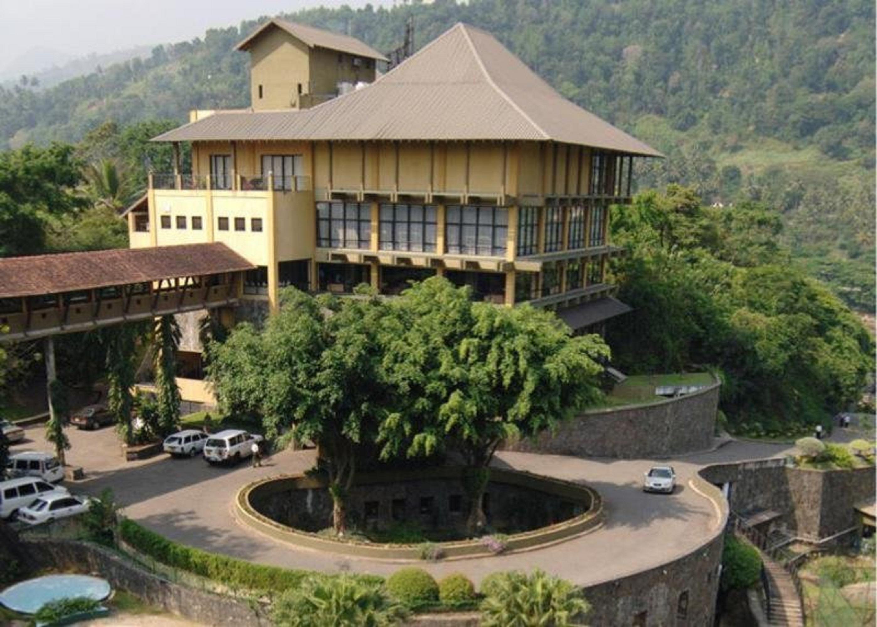 Earl'S Regency Hotel Kandy Eksteriør billede